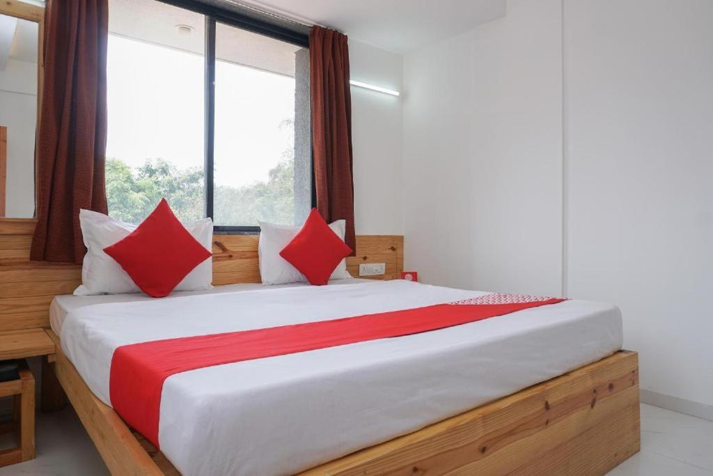 Casa Fedora Holiday Home Lonavala Extérieur photo